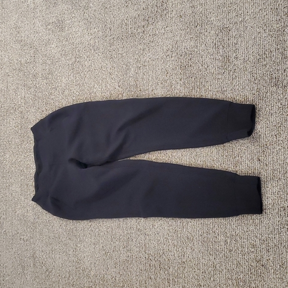 Lululemon joggers size 4 - Picture 2 of 4